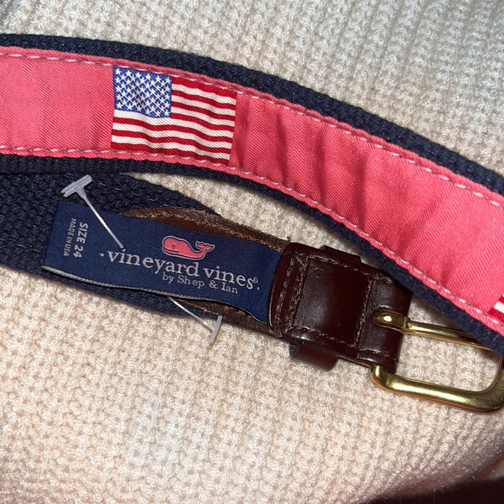 New Vineyard vines belt - Picture 4 of 4
